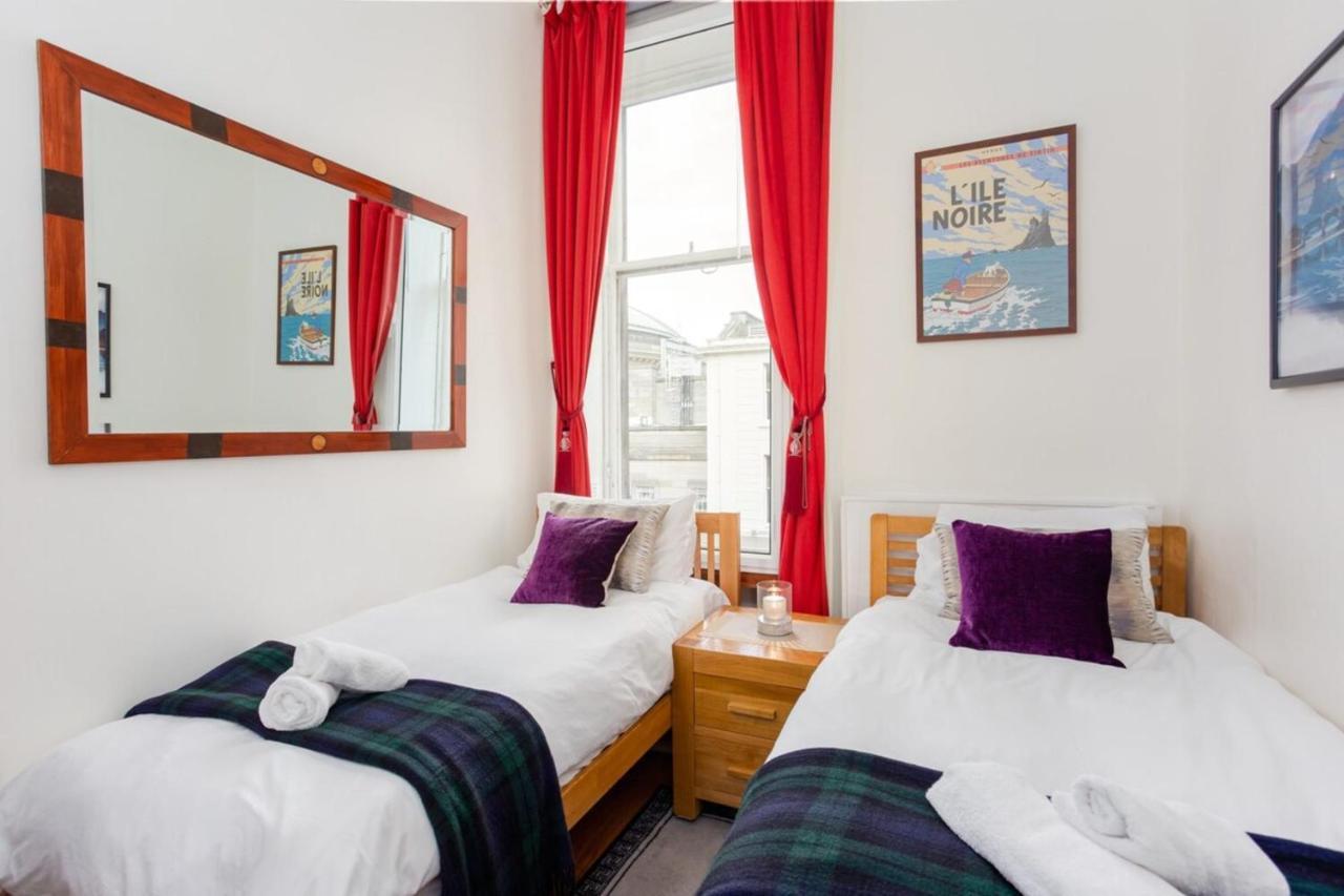 Cozy 2 Bedroom Apartment At Heart Of The Édimbourg Extérieur photo