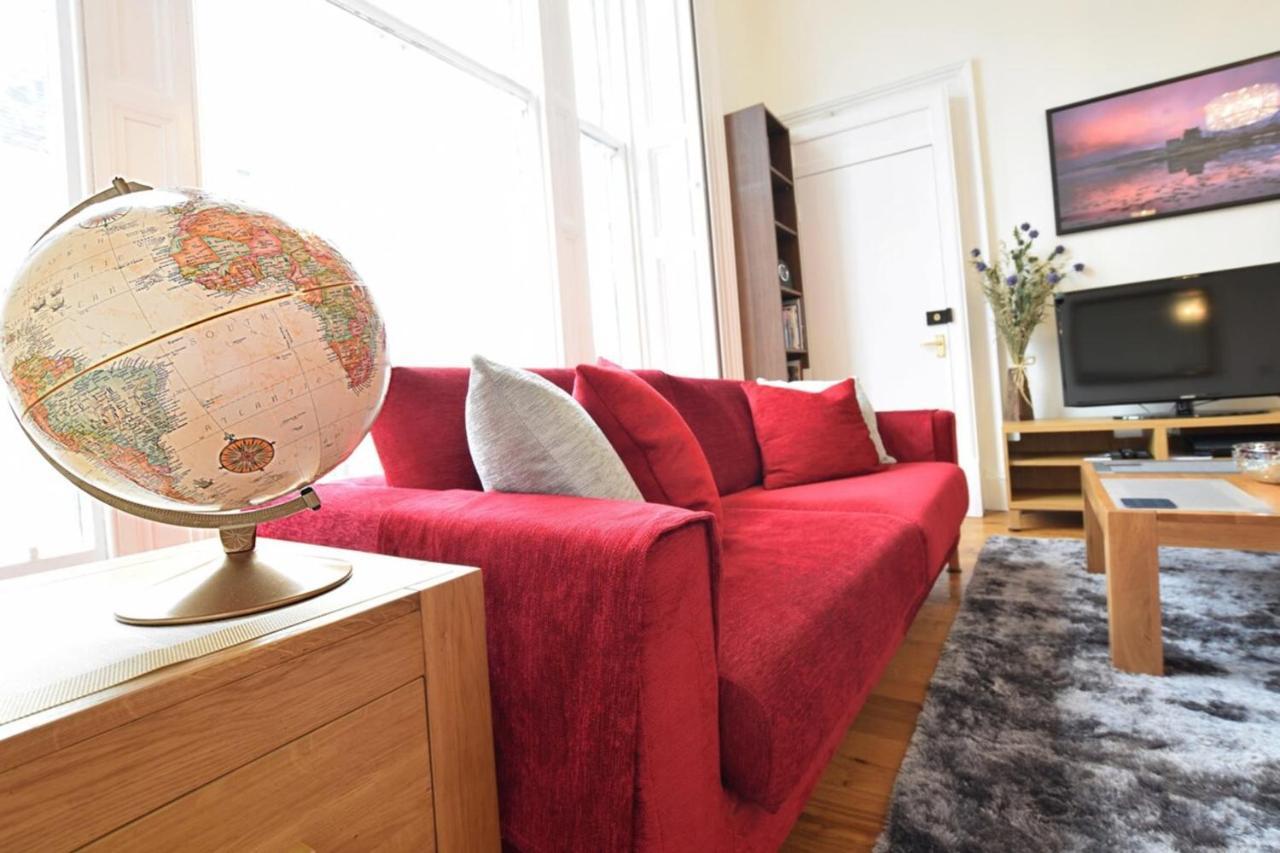 Cozy 2 Bedroom Apartment At Heart Of The Édimbourg Extérieur photo